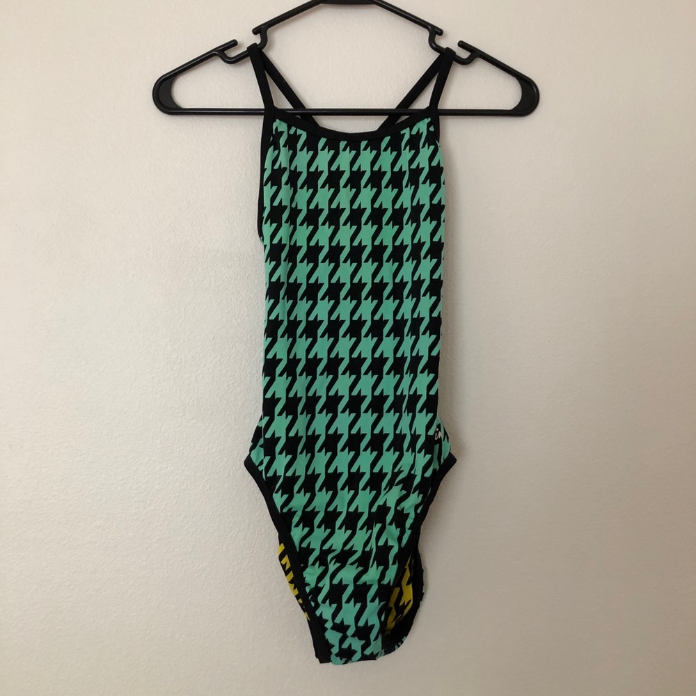 Reversible one piece swimsuit